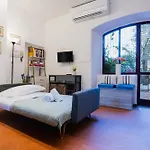 Garden Loft In *