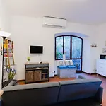 Garden Loft In *