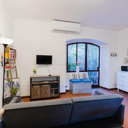 Garden Loft In *
